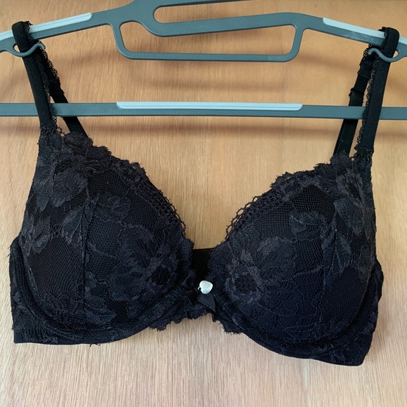 Black Lace Bra, Victoria’s Secret 32C, Push Up - Picture 1 of 2